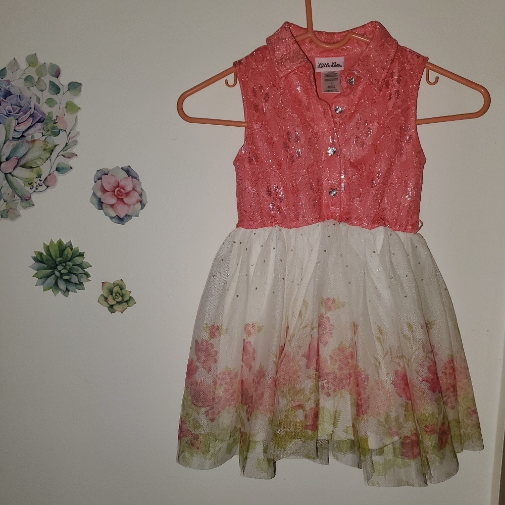NWOT  BEAUTIFUL GIRL'S SIZE 5 DRESS